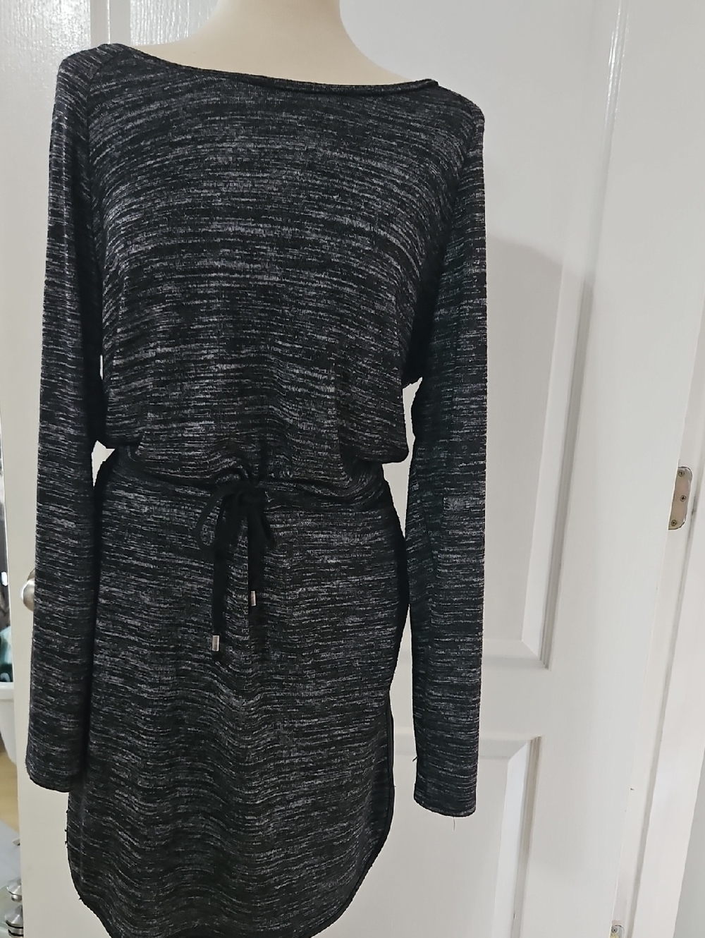 Mossimo Supply Co. Black & Gray Marled Long Sleeve Drawstring Dress